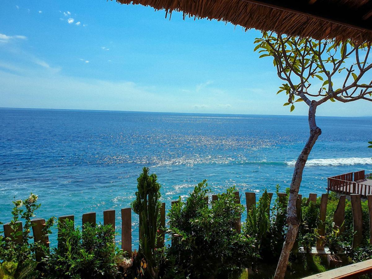 Malibu Huts Hotel Semaya Exterior photo